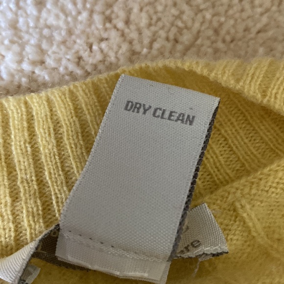 Cable knit scoopneck cashmere sweater - Picture 3 of 5